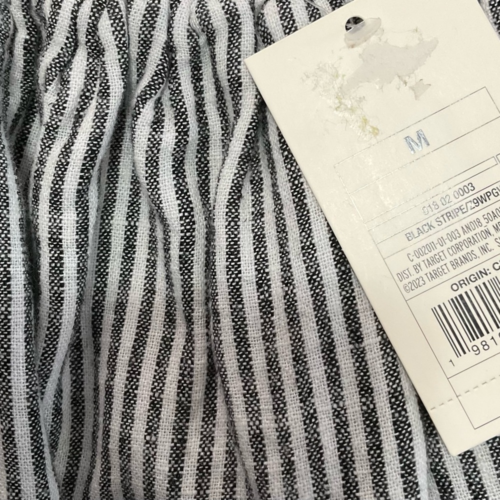 Striped Off-Shoulder Top - - Picture 6 of 8